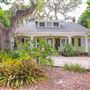 Colimon-Oracius Residence
