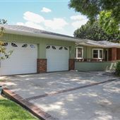 Cruz Residence