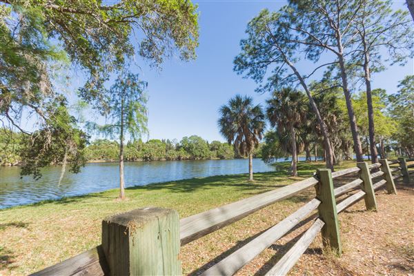 Lake Seminole Park